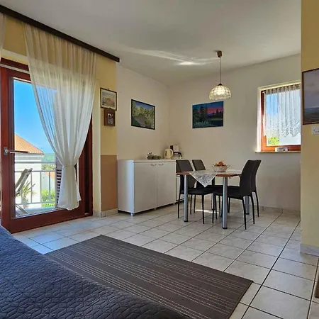 Apartment In Njivice/insel Krk 13239 *